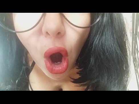 ❤️ Għasel, il-mammma tiegħek mhux se tħallik tmur l-iskola llum... Għandi bżonnek wisq... ️ Porn iebes lilna mt.onetubes.top