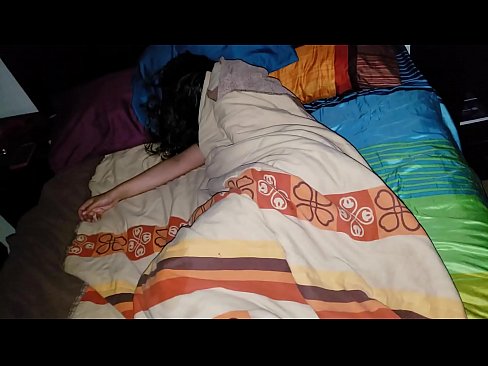 ❤️ Stepson jgħajjar lill-mara żagħżugħa tiegħu waqt li torqod. ️ Porn iebes lilna mt.onetubes.top